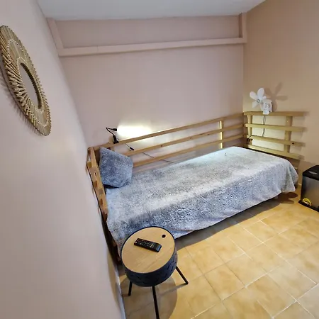 Le Cosy Hotel Saint Aygulf Buitenkant foto