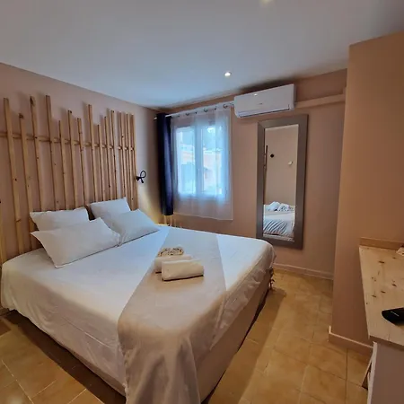 Le Cosy Hotel Saint Aygulf Buitenkant foto