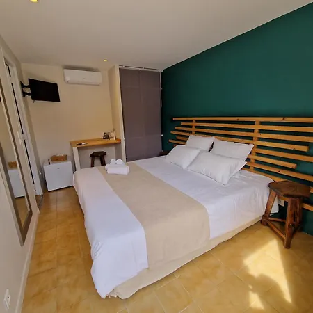 Le Cosy Hotel Saint Aygulf Buitenkant foto