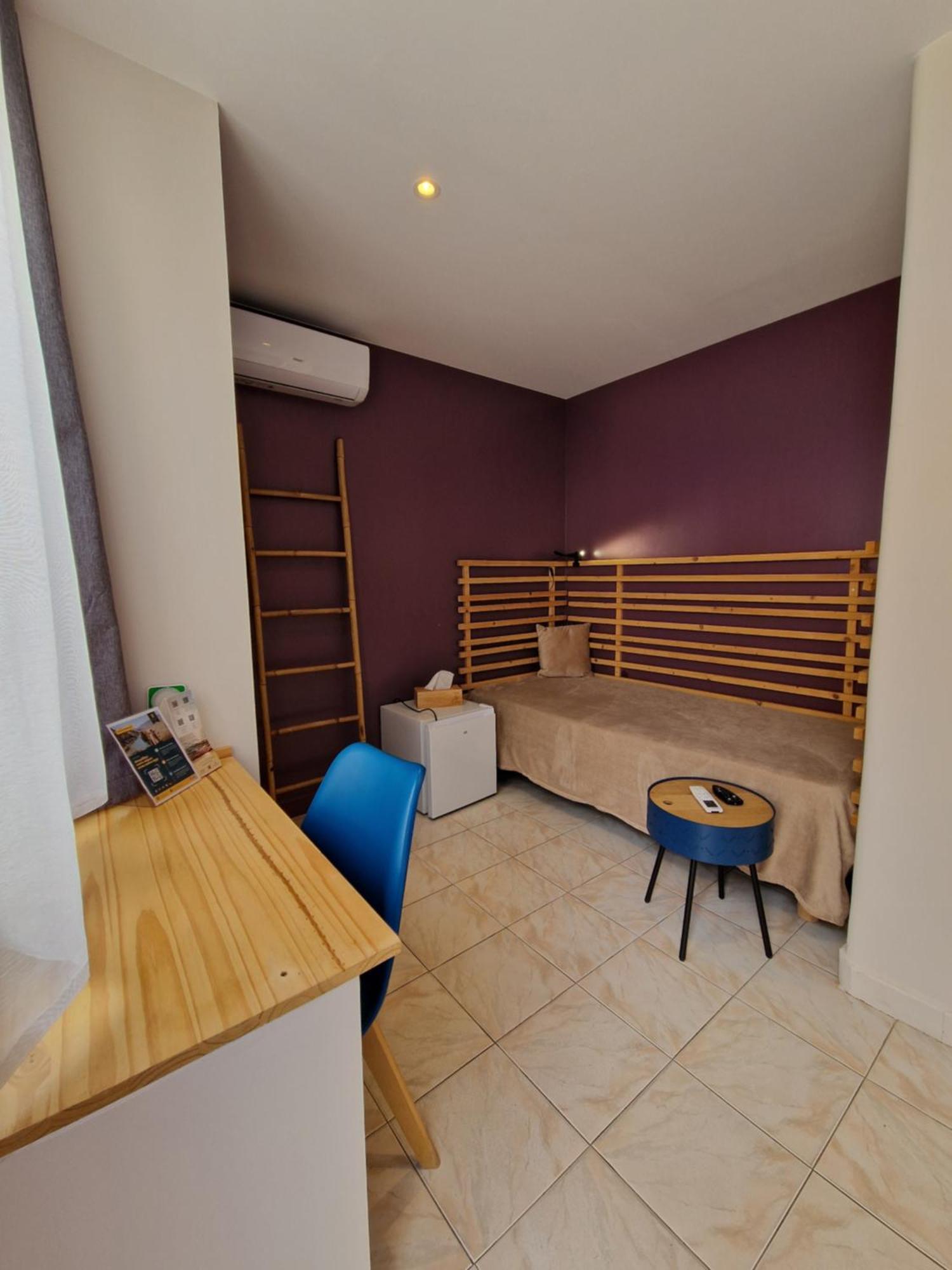 Le Cosy *